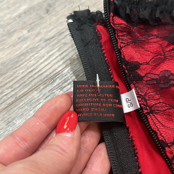 Coquette Corset - Picture 7 of 12